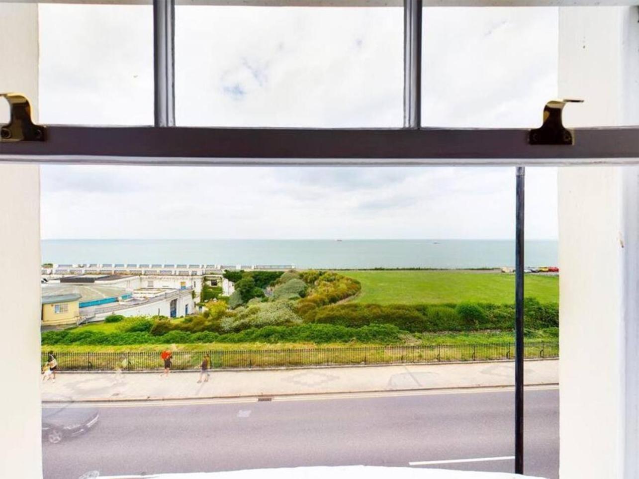 Captain'S Quarters - Stunning Sea Views Apartment Margate Exterior photo